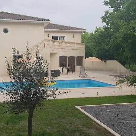 Maison Calme Et Spacieuse Bassens  外观 照片