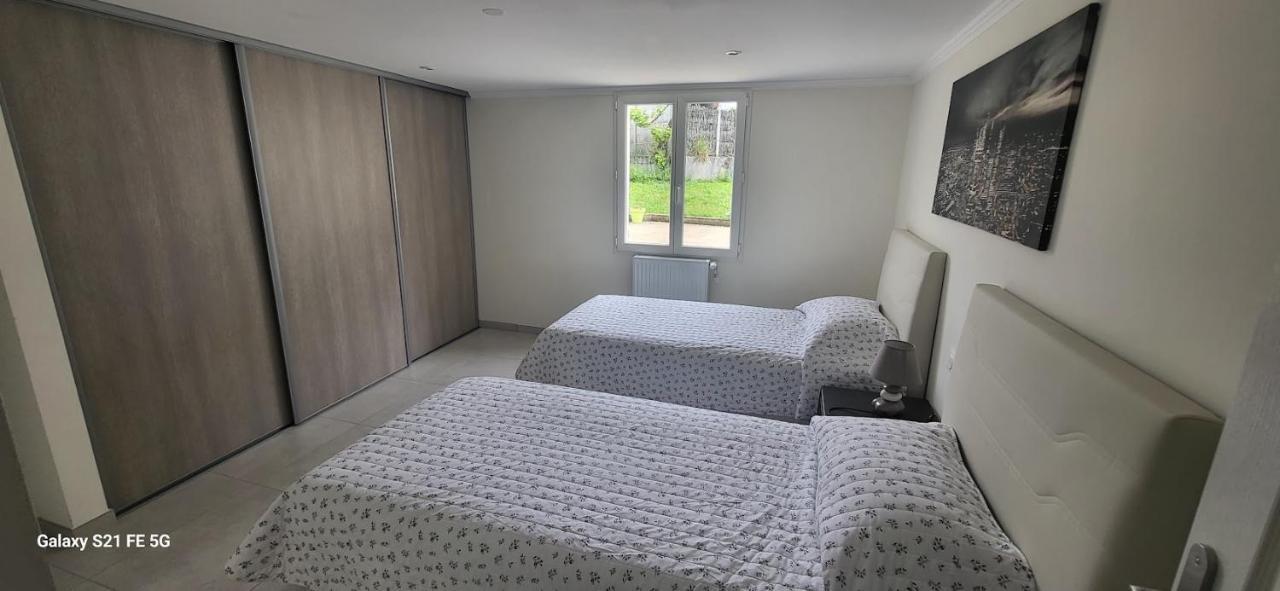Maison Calme Et Spacieuse Bassens  外观 照片